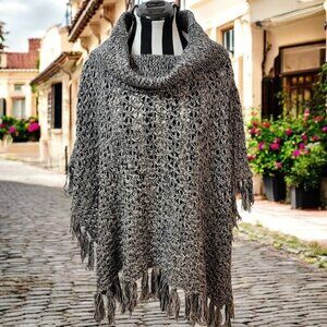 Chic Verve Acrylic Fringed Knit Poncho - Fashionista's Dream!
